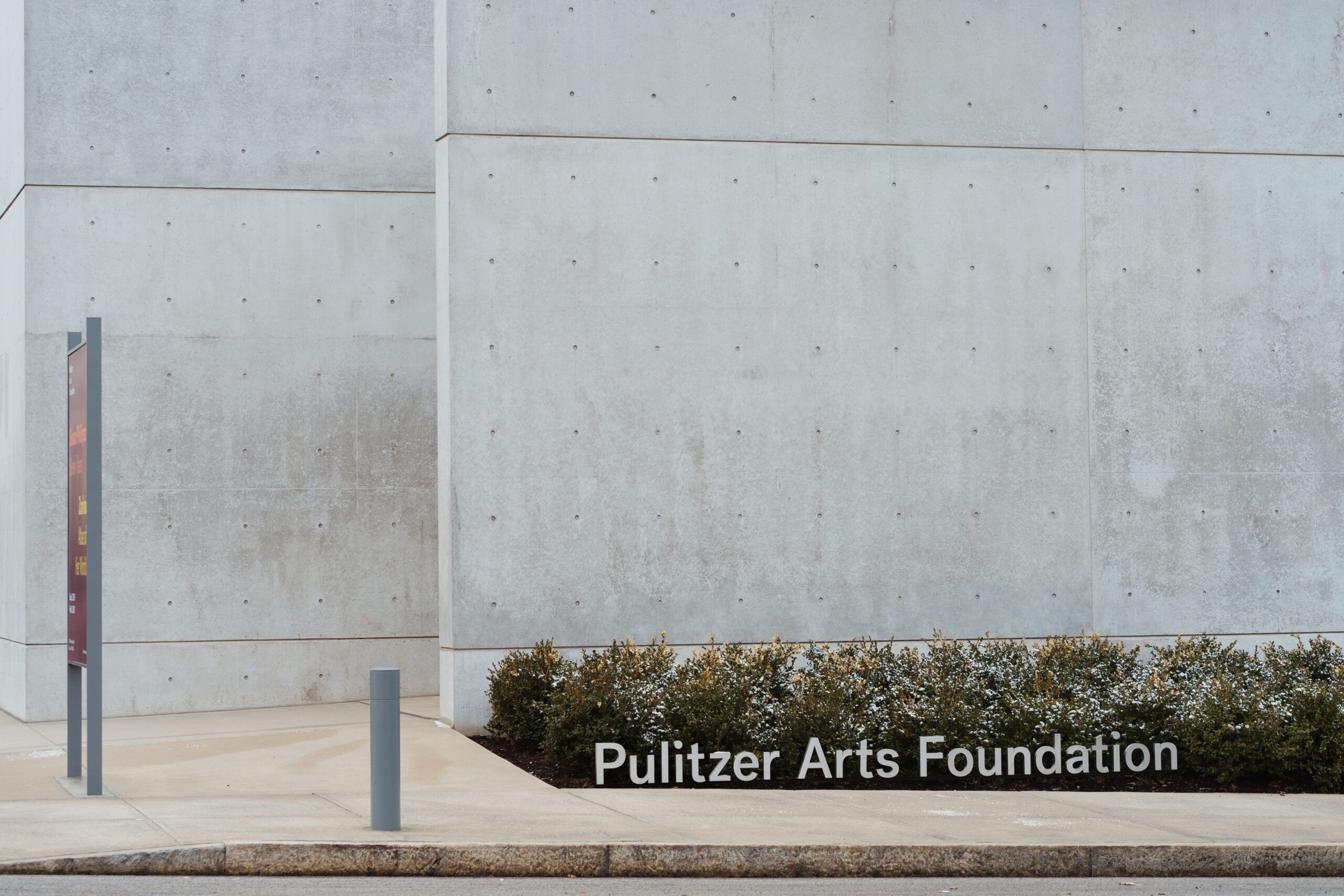 Exterior sign of the Pulitzer Arts Foundation